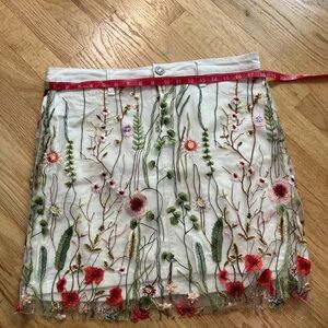Floral embroidered Mini Skirt